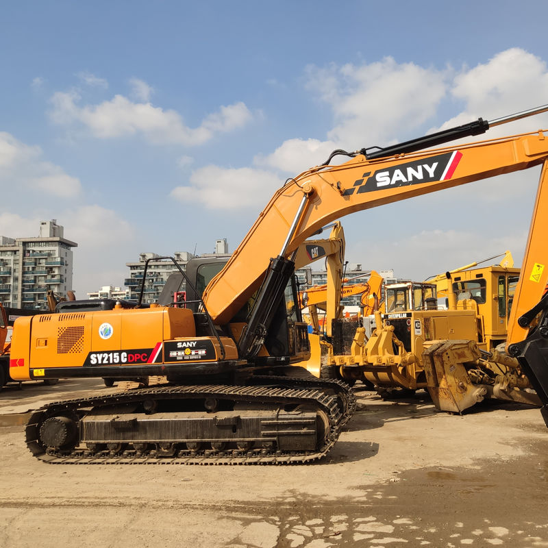 Usato Sany 215C Excavator Digger Machinery con 21 tonnellate di tonnellaggio e 21900 kg di peso