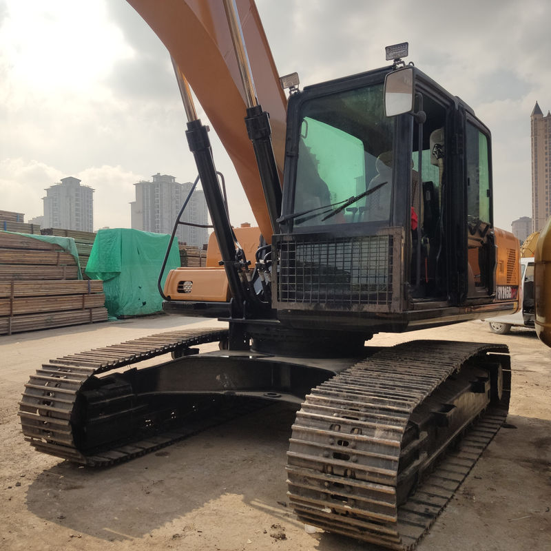 Usato Sany 215C Excavator Digger Machinery con 21 tonnellate di tonnellaggio e 21900 kg di peso