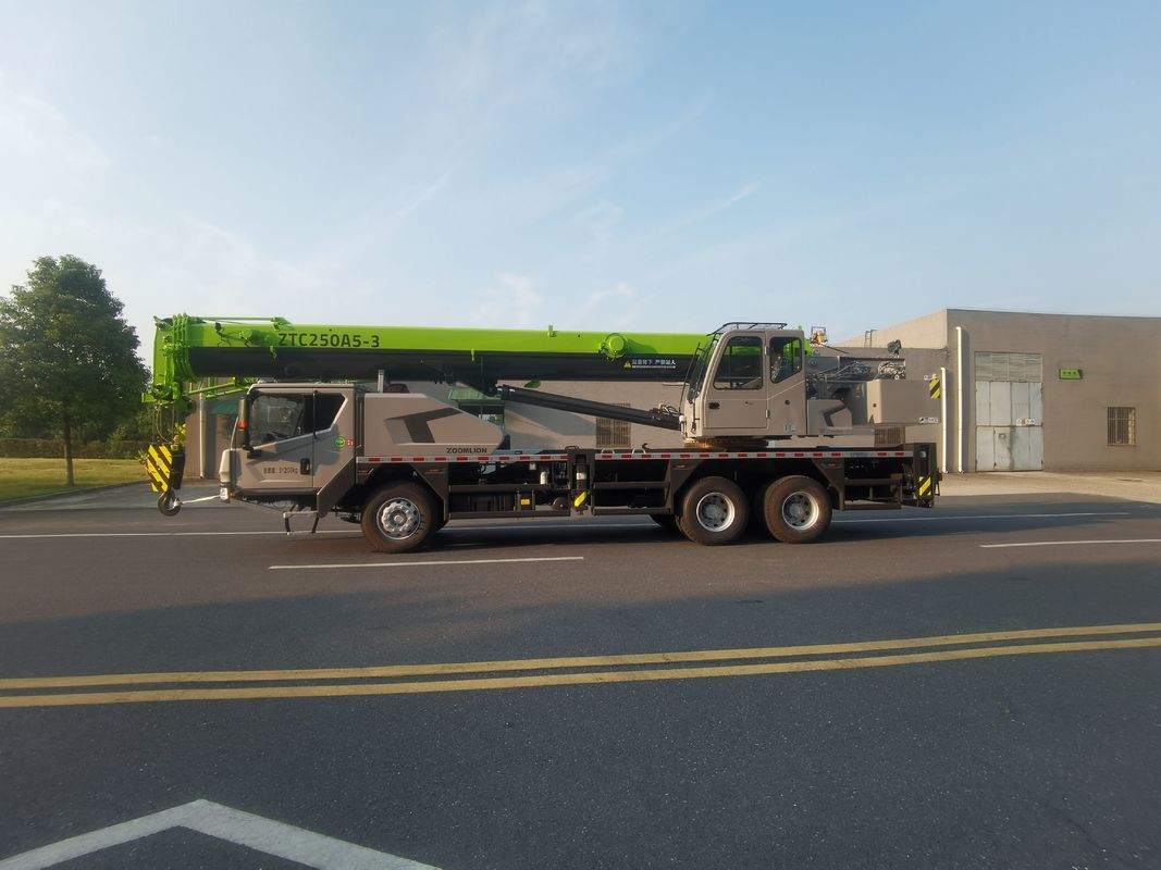 41m Granato su Zoomlion Camion Usato Boom Camion Granata con 2001-4000 ore di lavoro