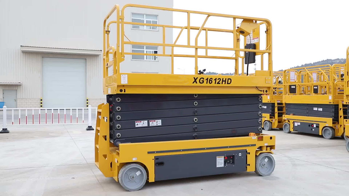 12m Elevatore elettrico a forbice con meccanismo di sollevamento e tavolo dimensione 2277x1120mm