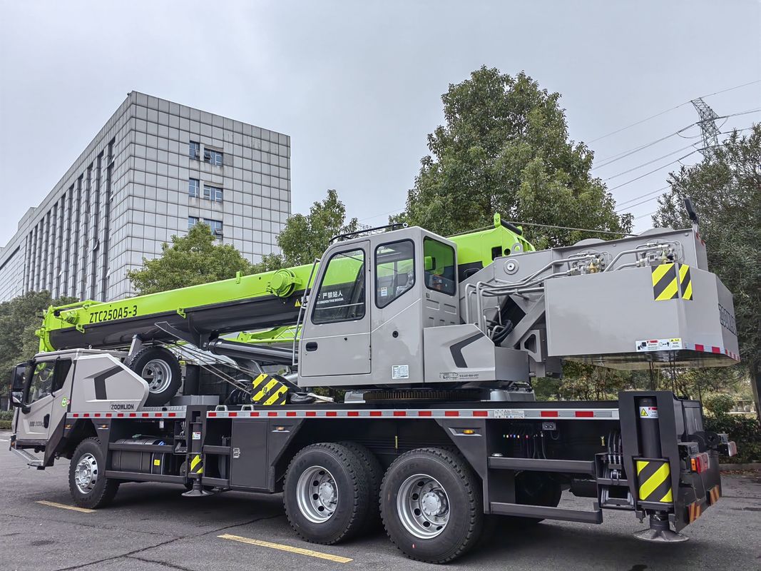 41m Granato su Zoomlion Camion Usato Boom Camion Granata con 2001-4000 ore di lavoro