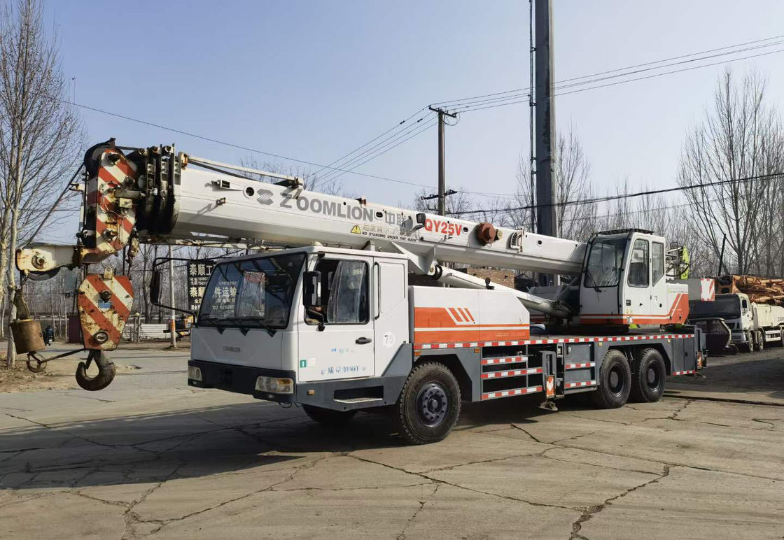 Zoomlion QY25V 25t gru per camion usato con pompa idraulica in ottime condizioni di lavoro