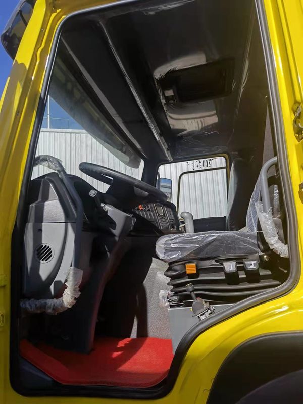 21-30T Capacità utilizzata HOWO 6x4 Camion a gomma Camion a scarico per il trasporto tecnico