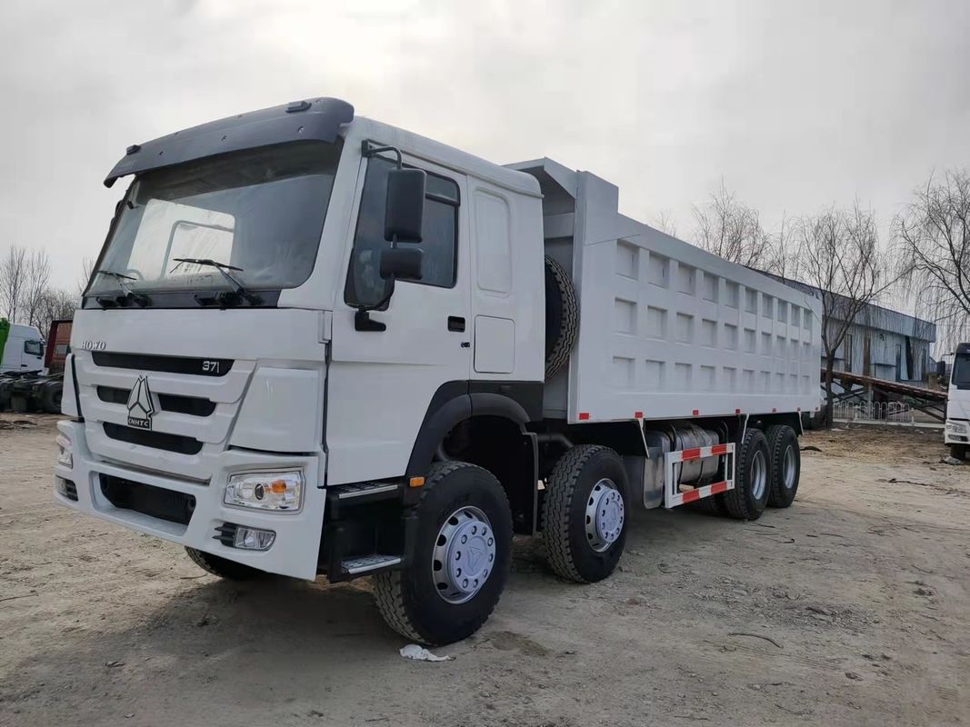 Euro 3 SINO TRUCK 12 ruote LHD 50 tonnellate di seconda mano 8x4 Usato HOWO Tipper Dump Truck