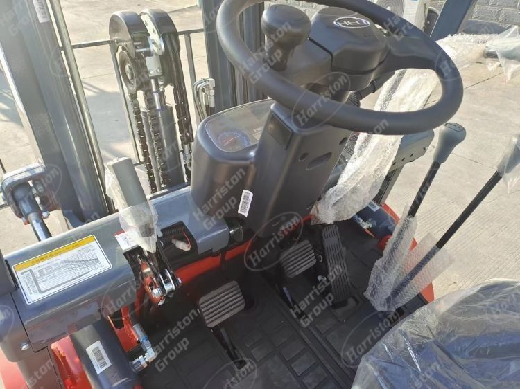 Dopo il servizio Video Supporto tecnico Elicottero 3 tonnellate carrello elevatore diesel lunghezza forchetta 1070mm