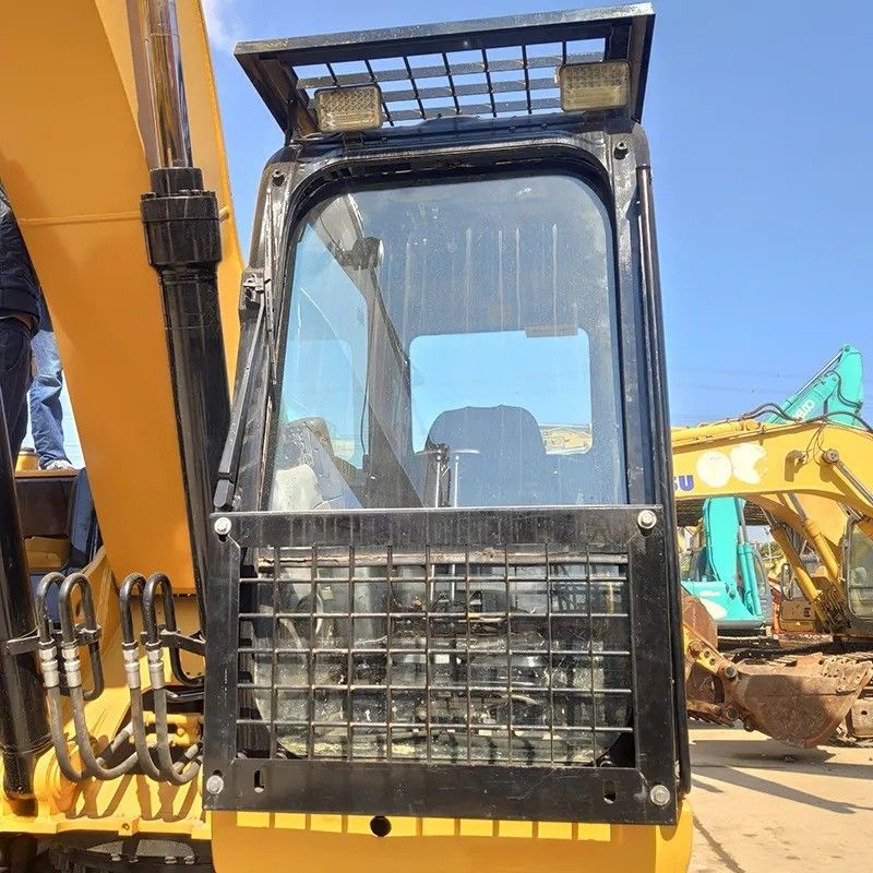 Articolo caldo in seconda mano Komatsu PC200 escavatore con 3.1/4.2/5.5km/h velocità di marcia