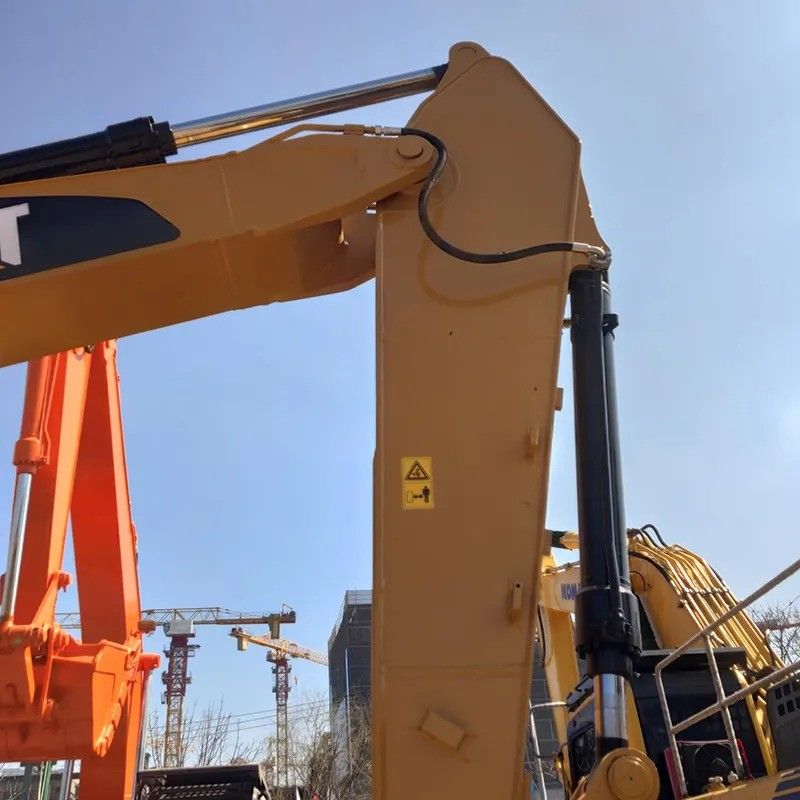 Articolo caldo in seconda mano Komatsu PC200 escavatore con 3.1/4.2/5.5km/h velocità di marcia
