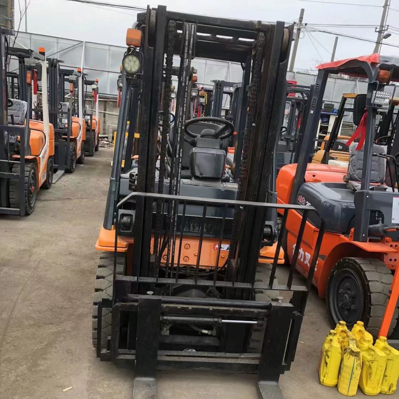 2.5 tonnellate 3 tonnellate carrello elevatore diesel con forchetta laterale larghezza 120 mastro 2 stadio/3 stadio