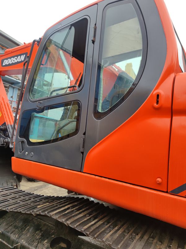 2001-4000 Orari di lavoro Doosan DX225 Escavatore a trascinatore usato con altra valvola idraulica