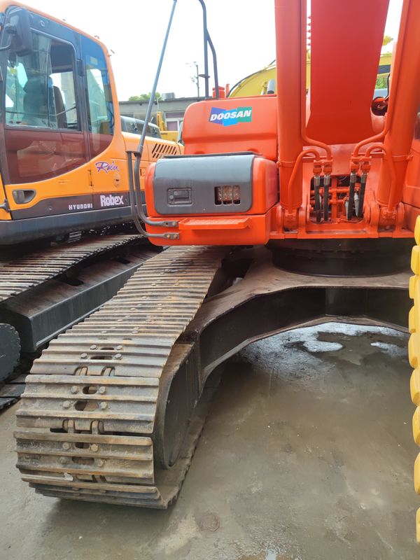 2001-4000 Orari di lavoro Doosan DX225 Escavatore a trascinatore usato con altra valvola idraulica