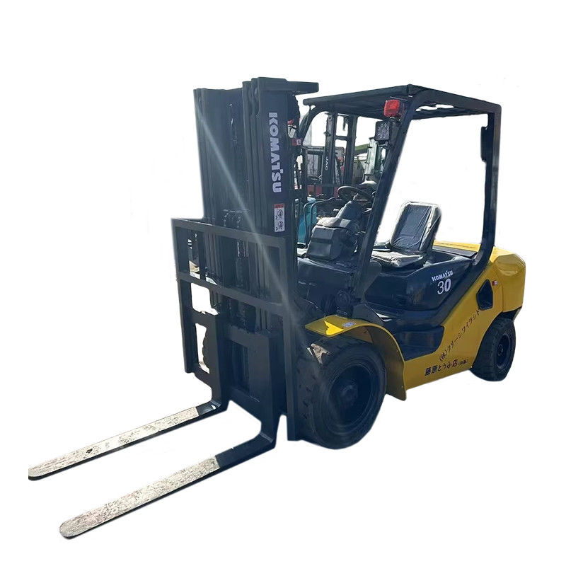 3 tonnellate di gasolio Giappone usato Komatsu FD30T carrello elevatore migliore con motore 4D94E