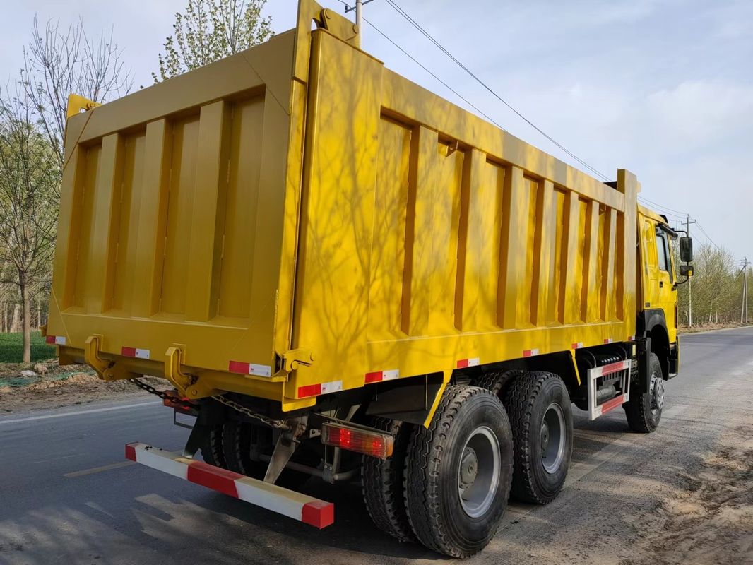 Usato HOWO 6x4 camion a ribaltatore camion a scarico con 6 cilindri e 126000kg di peso a bordo