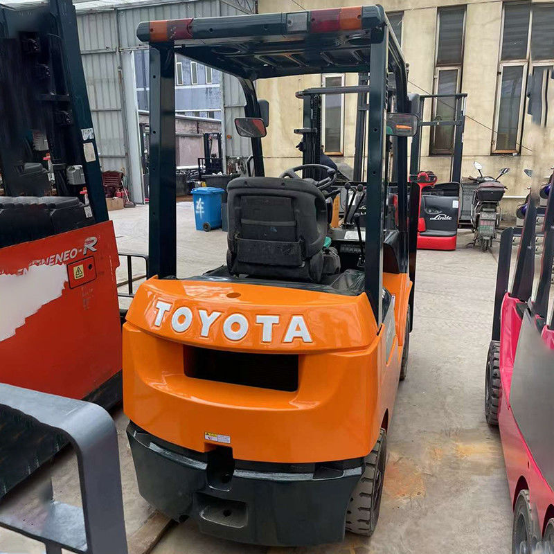 Modalità di alimentazione completamente elettrica Toyota 3 tonnellate carrello elevatore usato in buone condizioni e pneumatici in nylon