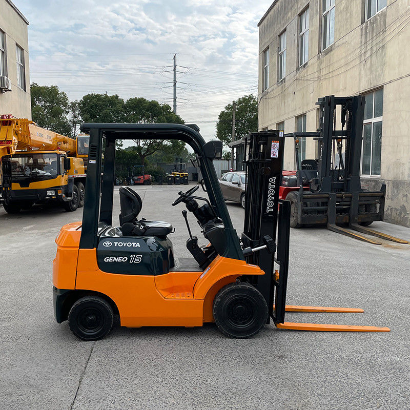 Modalità di alimentazione completamente elettrica Toyota 3 tonnellate carrello elevatore usato in buone condizioni e pneumatici in nylon