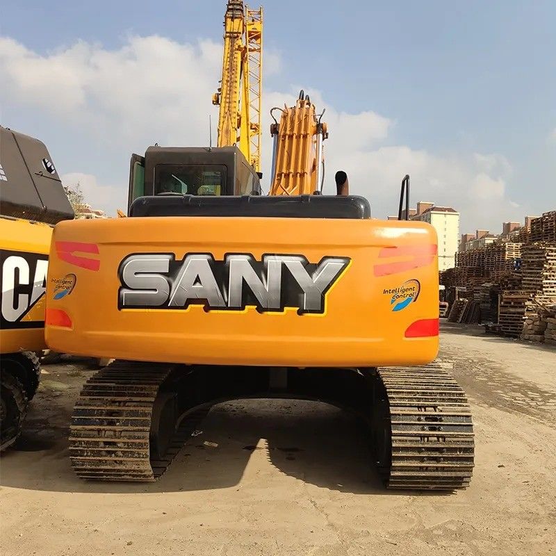 Sany SY215c Crawler Excavator con 580/1600N.m di coppia massima e 1.1m3 di capacità del secchio