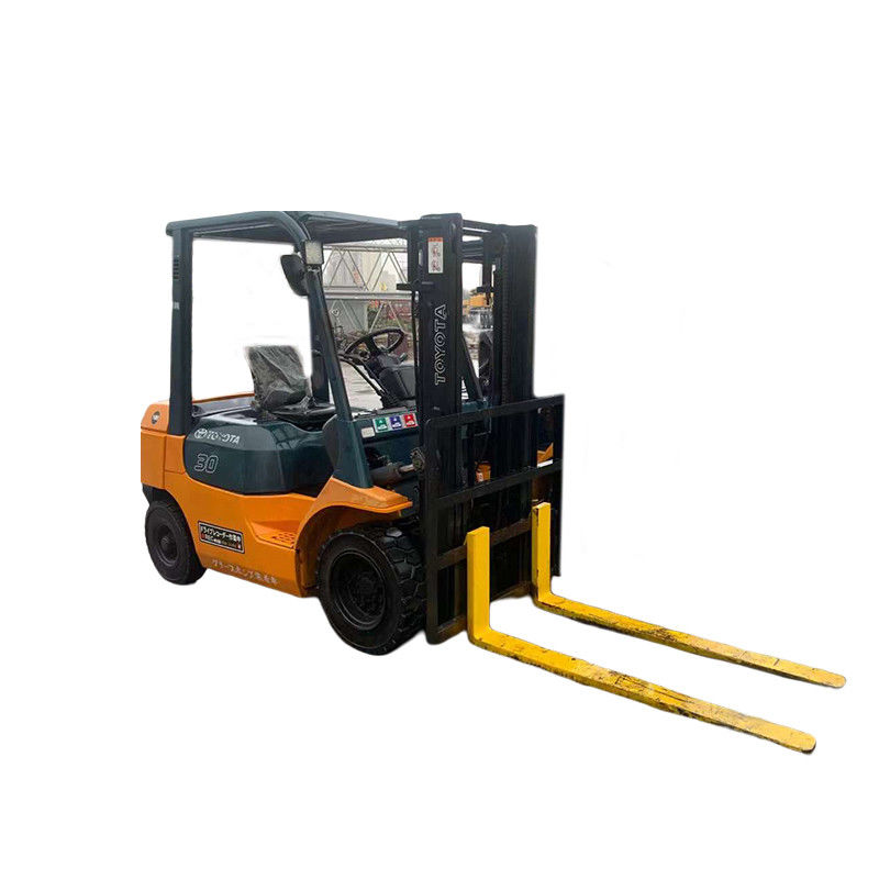 Motore giapponese idraulico diesel Toyota 3 tonnellate carrello elevatore usato per le operazioni di carico pesante