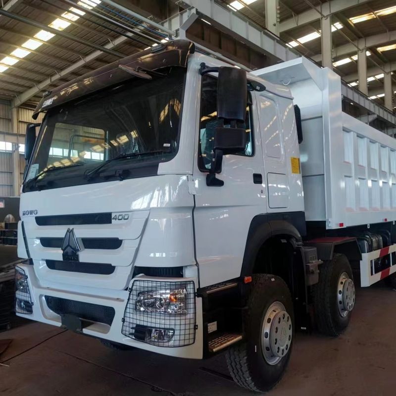 Howo 8x4 LHD Dump Tipper Truck con coppia massima 500-1000Nm e capacità motore 6-8L