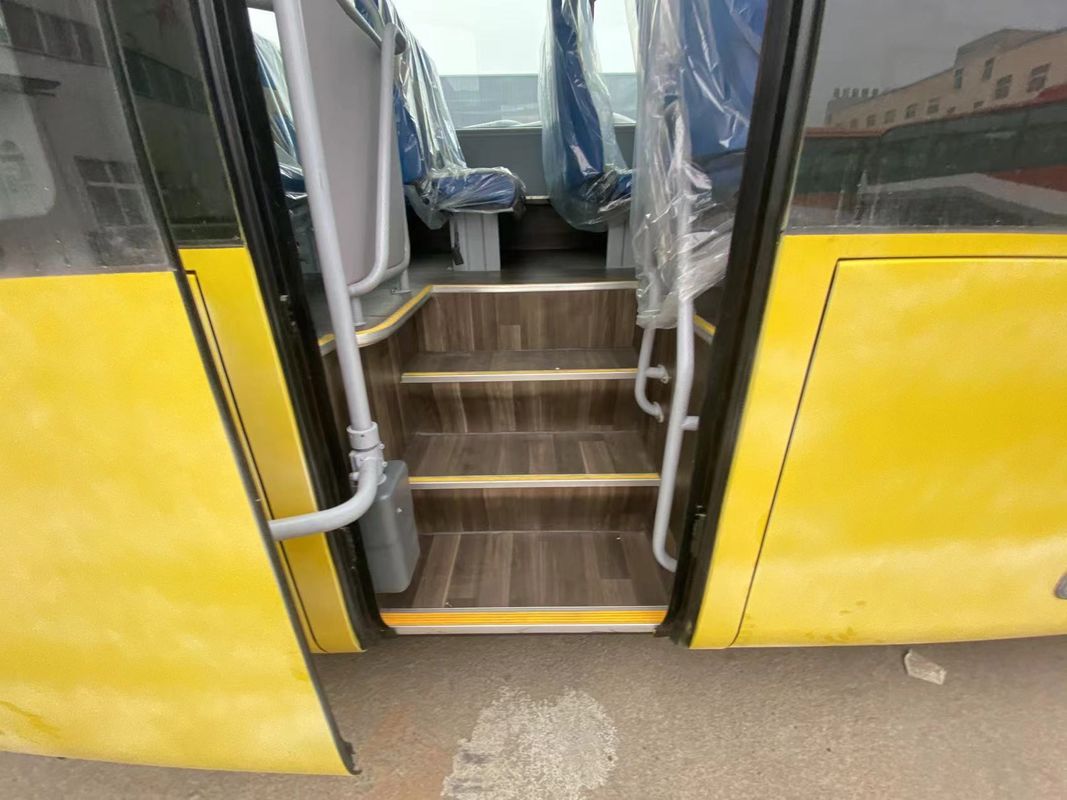 70 posti LHD Luxury Coach Bus Usato Yutong Bus in buone condizioni Tipo di carburante diesel