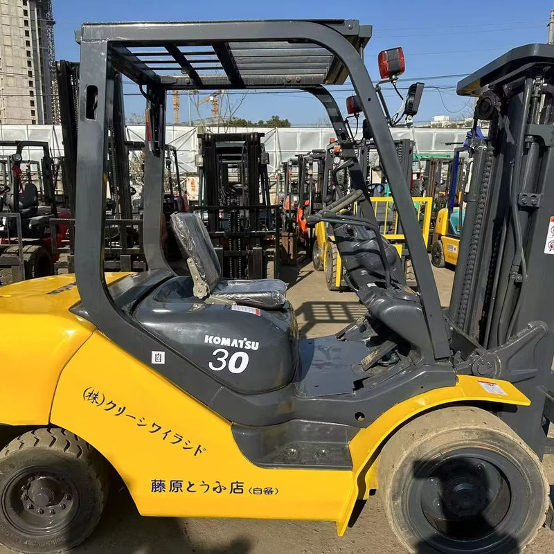 Home FD30 Originale Giappone Komatsu Used Forklift Loading Machine con larghezza di forcella 150 mm