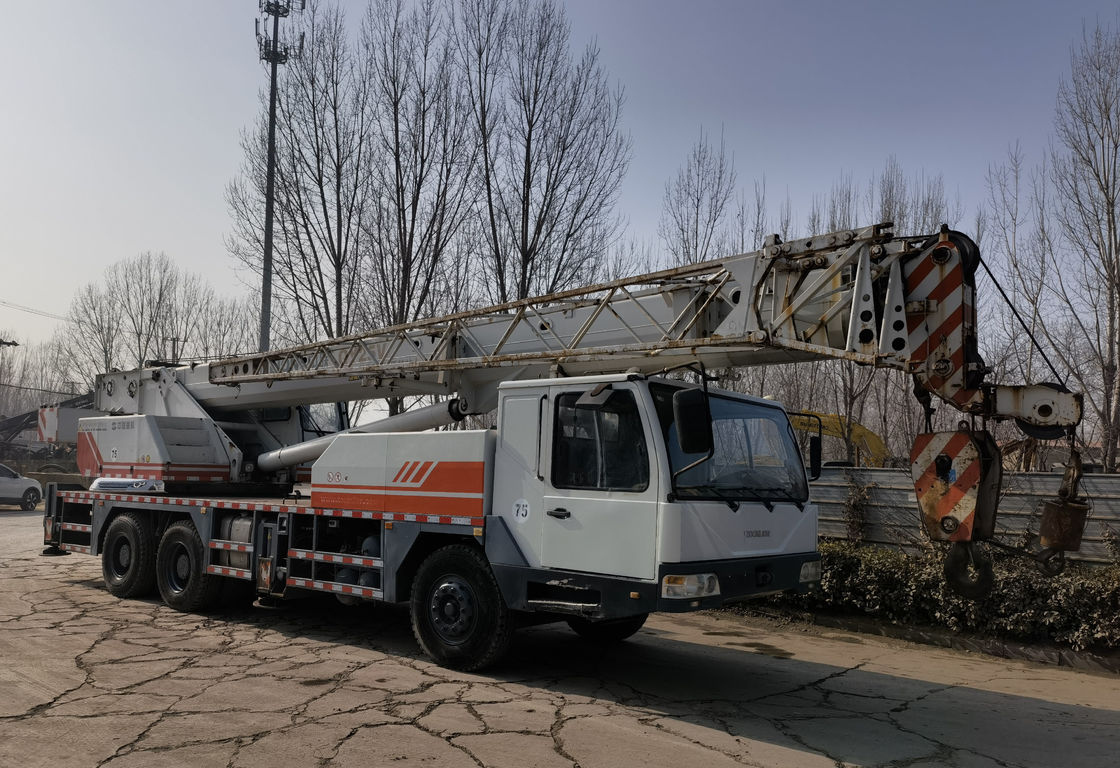 Cran usato Zoomlion 25 tonnellate camion idraulico montato con Max. Altezza di sollevamento di 43m