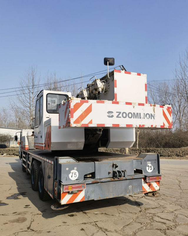 Cran usato Zoomlion 25 tonnellate camion idraulico montato con Max. Altezza di sollevamento di 43m