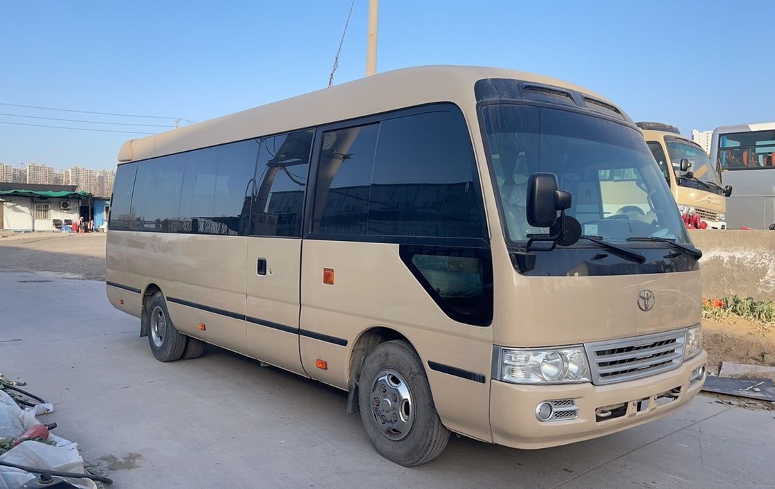 Autobus con guida LHD da 30 posti con cilindrata di 4104 ml e carburante diesel per soddisfare le vostre esigenze