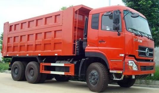 Dongfeng DFS4256 6x4 usato, camion pesante con scaricatore di rifiuti, coppia massima Nm 1500-2000Nm