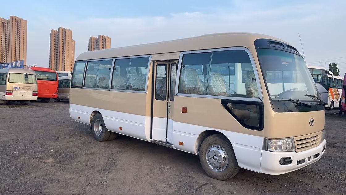 30 posti Luxury Coach Toyo Ta Coaster Bus con potenza massima di 113/5200kw ed emissioni EURO 3