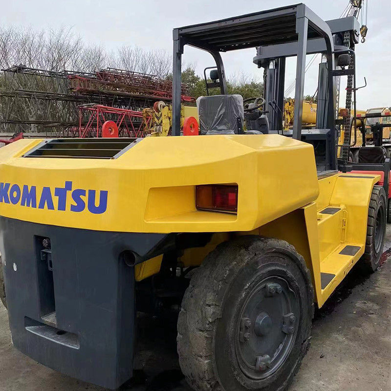 Camione elevatore diesel Komatsu per contenitori da 12 a 16 tonnellate lunghezza forchetta 1070 mm larghezza forchetta 150 mm