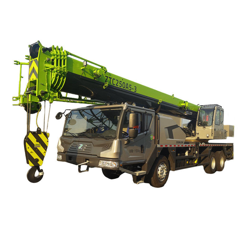 Granate per camion Zoomlion da 25 tonnellate usate, modello 2022 con 0-2000 ore di lavoro