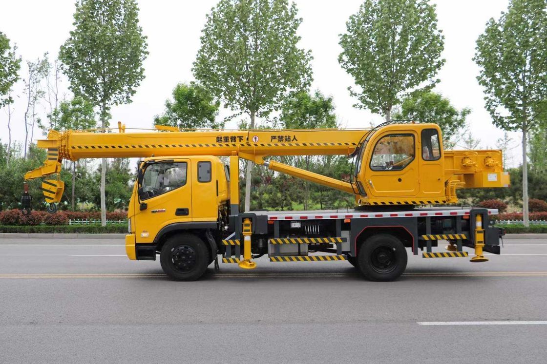 12-15 tonnellate di camion gru mobili usati costruzione con 160 CV di potenza e 4200 mm di passo