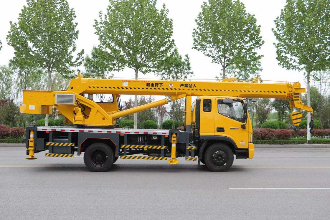 12-15 tonnellate di camion gru mobili usati costruzione con 160 CV di potenza e 4200 mm di passo
