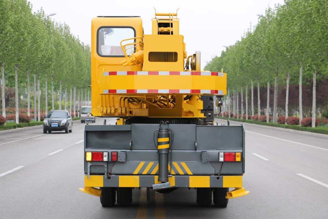 12-15 tonnellate di camion gru mobili usati costruzione con 160 CV di potenza e 4200 mm di passo