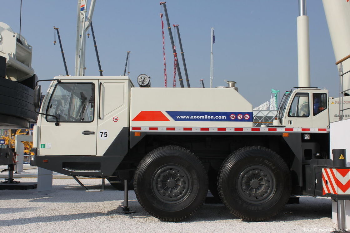 80 tonnellate macchina gru usata zoomlion camion gru x3000 attrezzature di sollevamento per il mercato degli emirati arabi