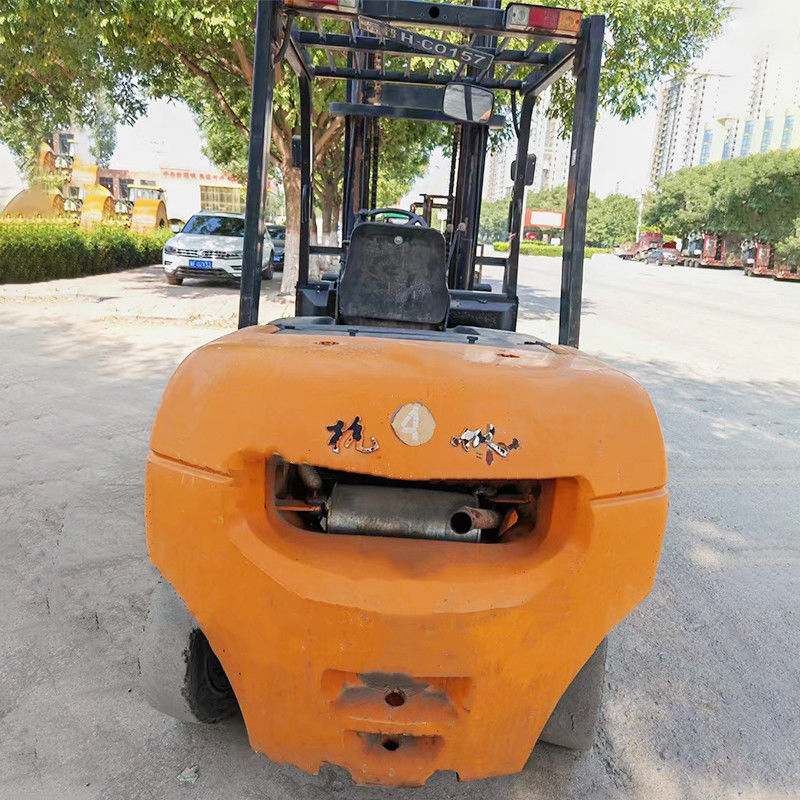 4.5 tonnellate di motore a forchetta 4WD ideale per vari ambienti di lavoro e compiti
