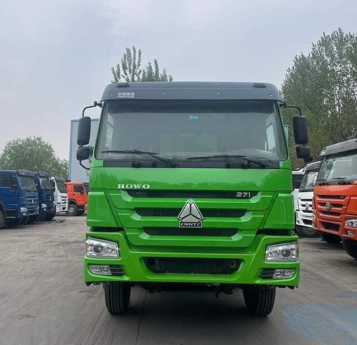 371 CV/336 CV/420 CV Howo Used Dump Truck 8x4 Tipper Truck con cambio manuale