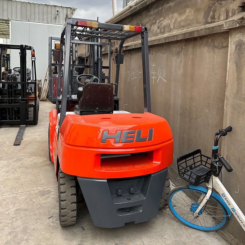 HELI 3 tonnellate carrello elevatore diesel 3m altezza di sollevamento 3t carrello elevatore in buono stato