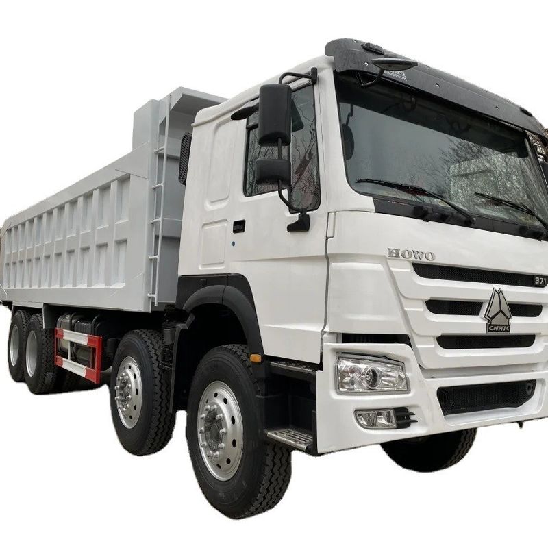 Camion a gomma usato 371HP 8*4 per la costruzione miniera Camion a gomma da 35 tonnellate Motore WEICHAI