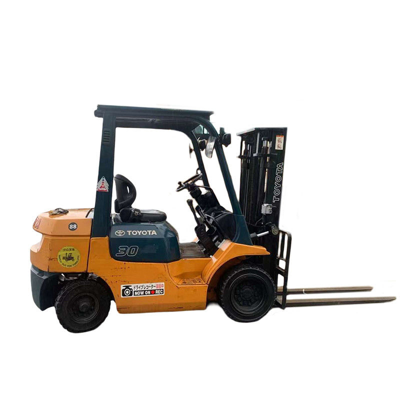 Buone condizioni 3 tonnellate TOYOTA Originale Giappone carrello elevatore di seconda mano e poco tempo di lavoro