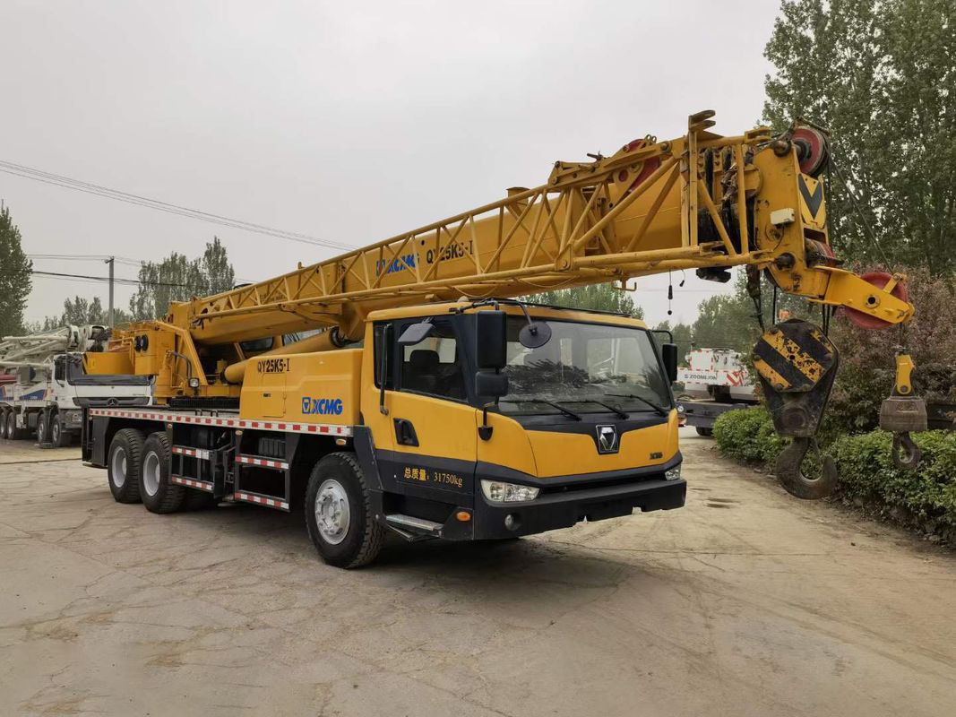 Granate per camion mobili sconto del 10% su gru per camion usate da 50 tonnellate da 25K5 con motore WEICHAI