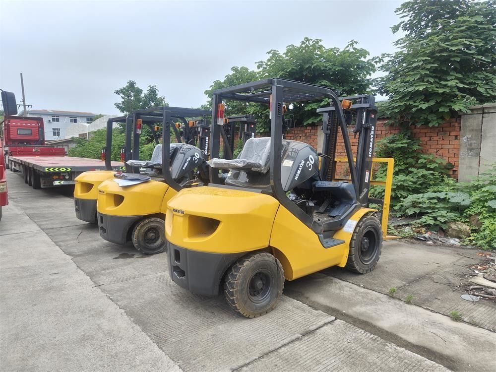 3 tonnellate di motore diesel FD30 automatico di tipo Komatsu con potenza di motore di 48 kW