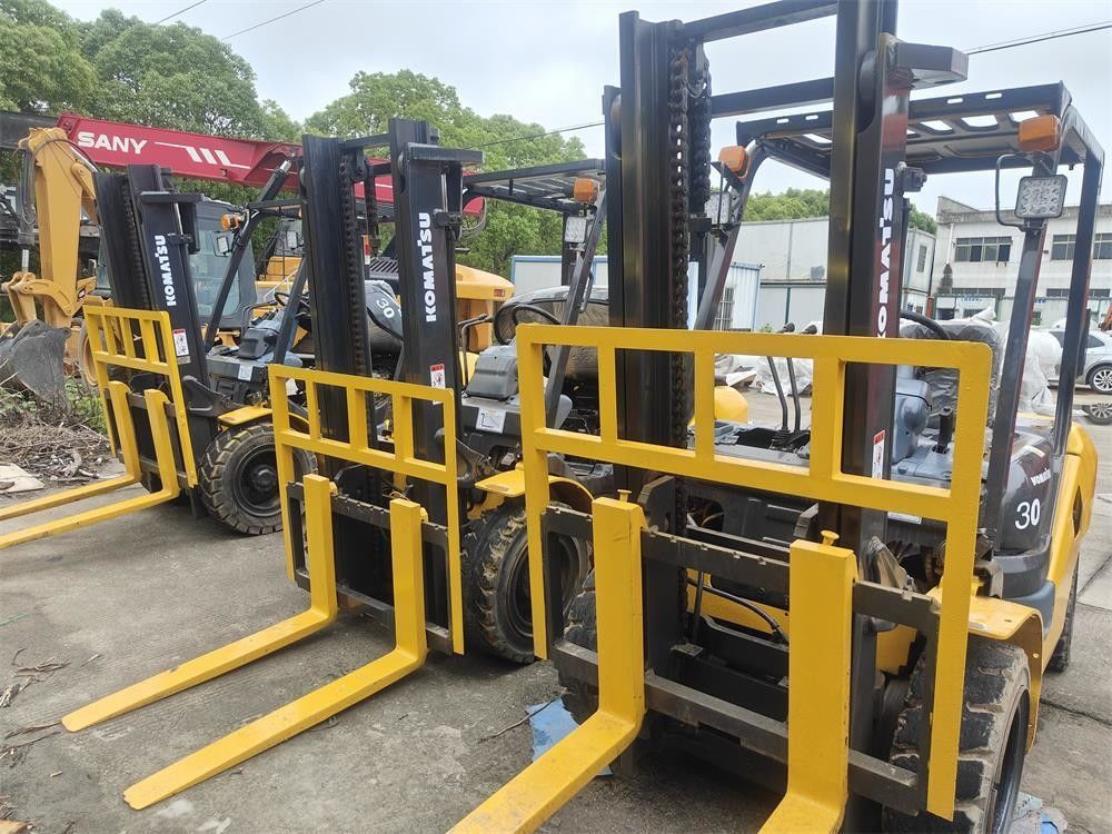3 tonnellate di motore diesel FD30 automatico di tipo Komatsu con potenza di motore di 48 kW