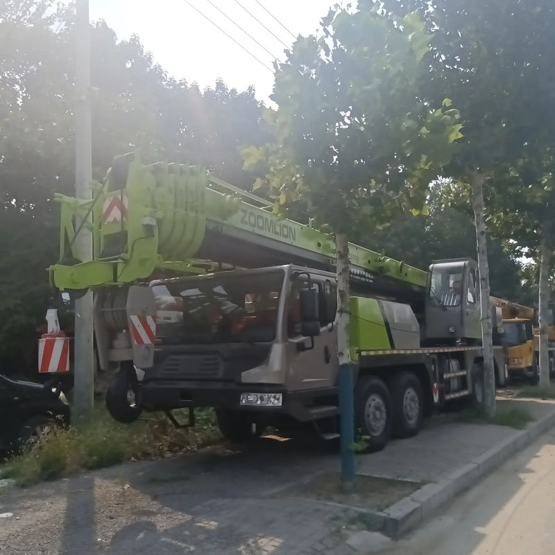 50 tonnellate di gru usate con altezza di sollevamento di 25 metri da Zoomlion