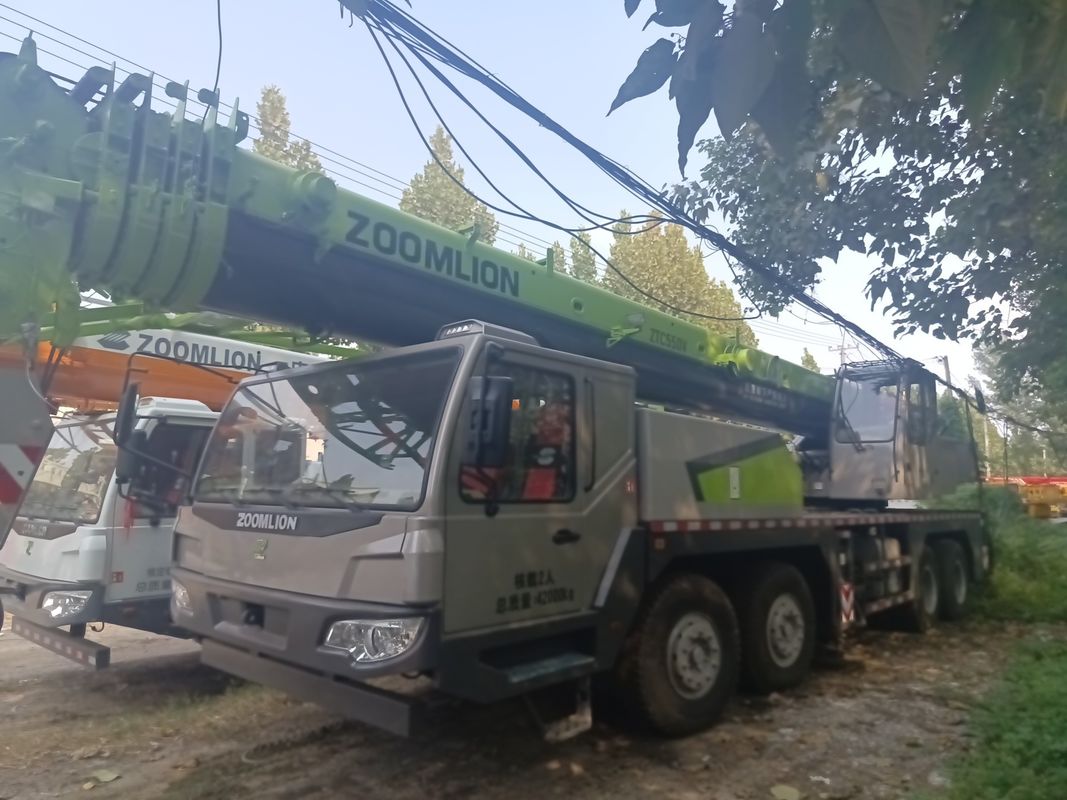 50 tonnellate di gru usate con altezza di sollevamento di 25 metri da Zoomlion