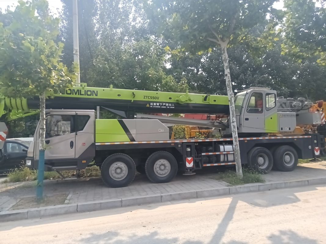 50 tonnellate di gru portatili telescopiche con altro motore e capacità di carico nominale