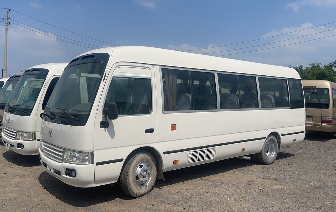 7m 30 posti Toyo Ta Coaster Motore dell'autobus Capacità 4L Dimensioni generali mm 7725x2000x2600