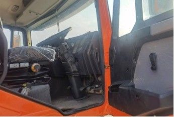 2 cambio inverso 380 CV 6*4 Camione pesante per scaricare rifiuti