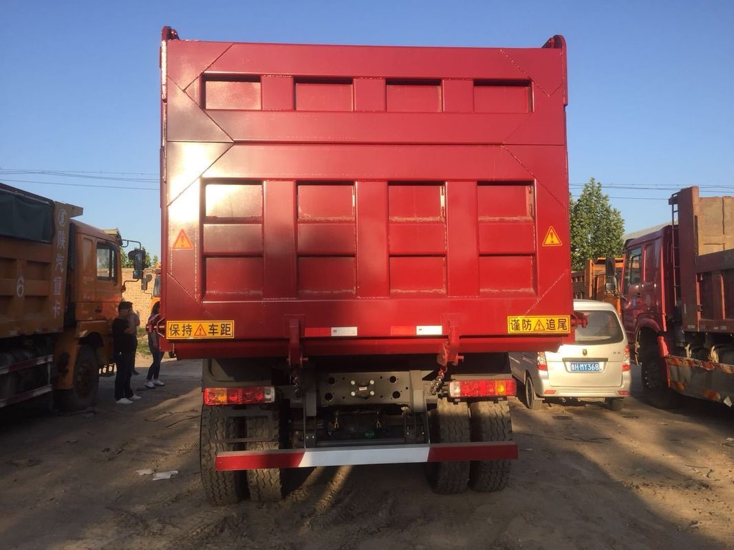25-30T HOWO USATO 6X4 DUMP TRUCK lato anteriore sollevamento EURO II 371HP HW19710 SINOTRUCK HOWO