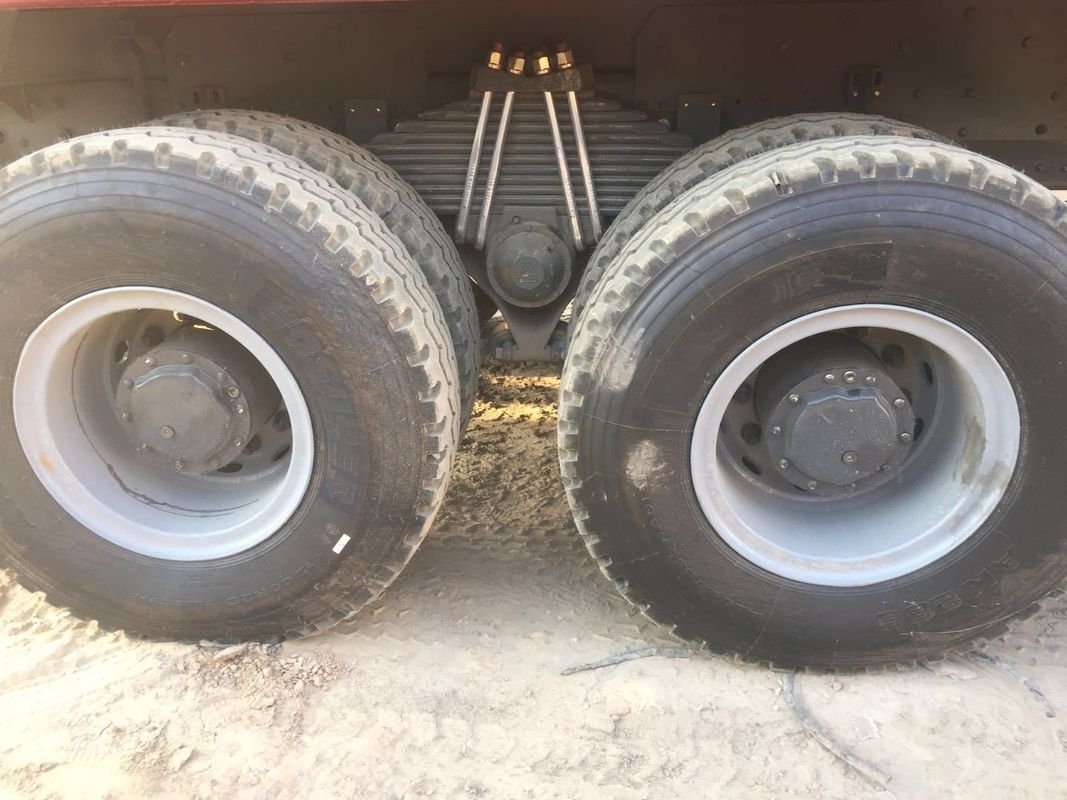 25-30T HOWO USATO 6X4 DUMP TRUCK lato anteriore sollevamento EURO II 371HP HW19710 SINOTRUCK HOWO
