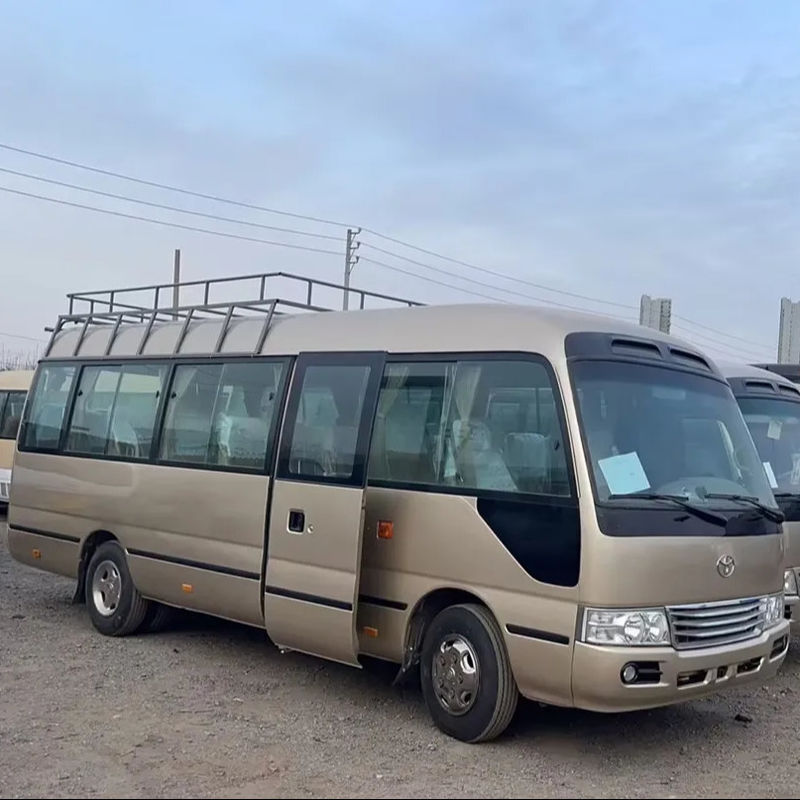 Autobus a motore diesel 23-30 posti in buone condizioni Capacità 6-8L